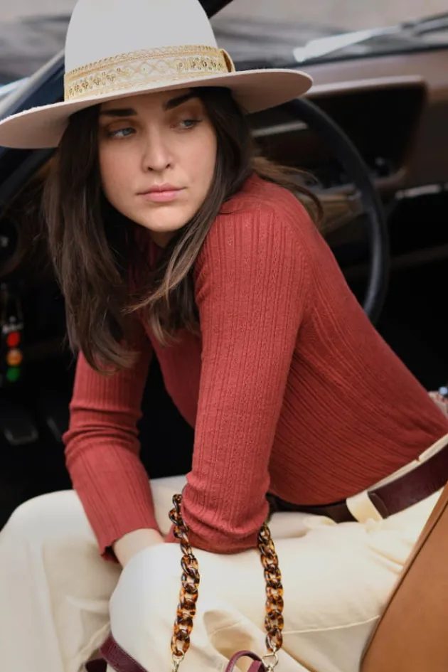 victor_chine_brode_5.webp Flash Sale Victor Chine Brode Chapeaux En Feutre